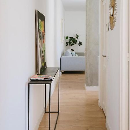 El Botones Nuevo Y Luminoso Apto De Diseno En Lavapies Apartment Madrid Luaran gambar