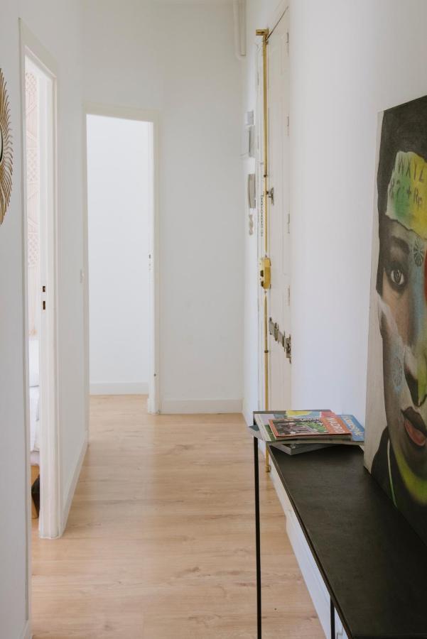 El Botones Nuevo Y Luminoso Apto De Diseno En Lavapies Apartment Madrid Luaran gambar